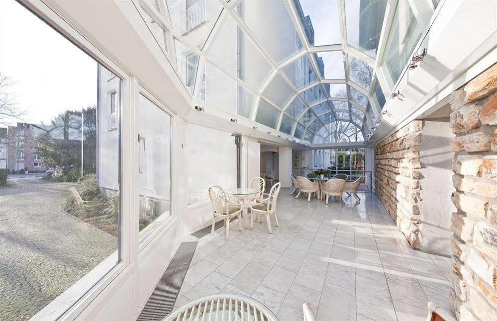 Novum Silence Garden Brück 4*