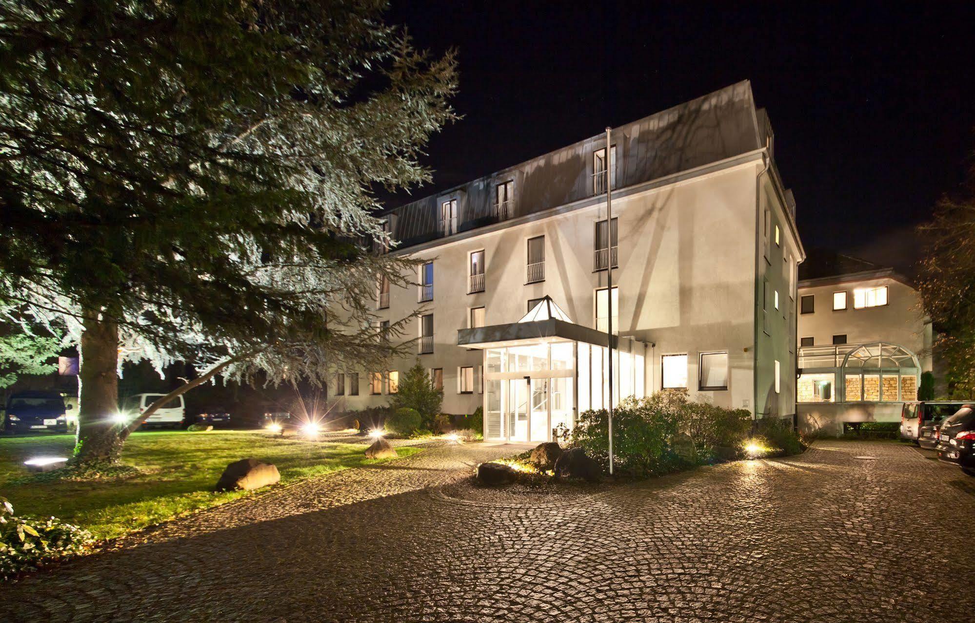 Novum Silence Garden Brück Hotel 4*